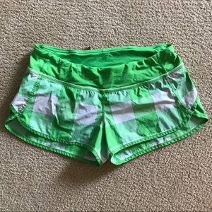 Lululemon Speed Shorts / size 8 / green plaid